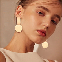 Load image into Gallery viewer, 2020 New Long Crystal Tassel Gold Color Dangle Earrings for Women Wedding Drop Earing Fashion Jewelry Gifts - ngoclht15
