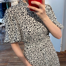 Load image into Gallery viewer, SHENGPALAE 2020 New Summer Women Vintage Loose High Waist Slim Was Thin Elegant Lantern Sleeve Leopard Print Maxi Dress ZA4081 - ngoclht15
